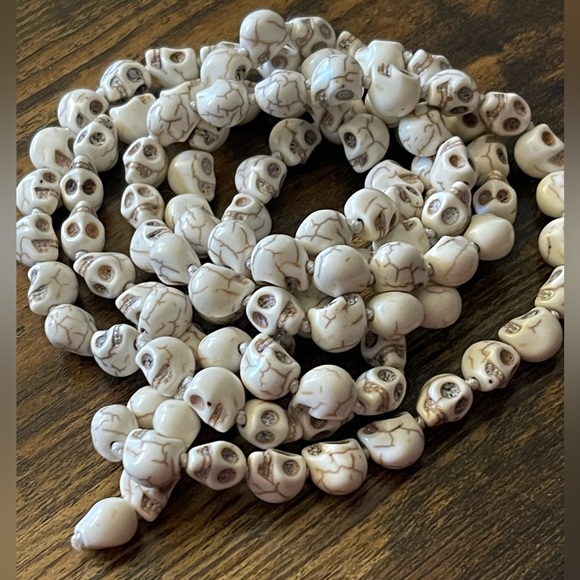 Skull Mala - Picture 5 of 8